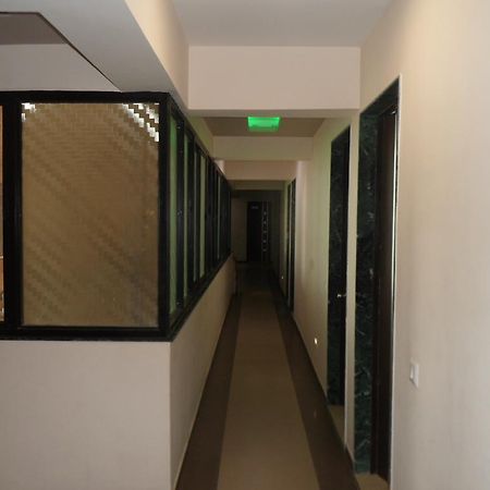 Hotel Rajdeep Inn Ahmedabad Ngoại thất bức ảnh
