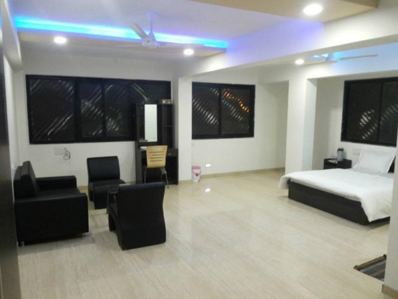 Hotel Rajdeep Inn Ahmedabad Ngoại thất bức ảnh
