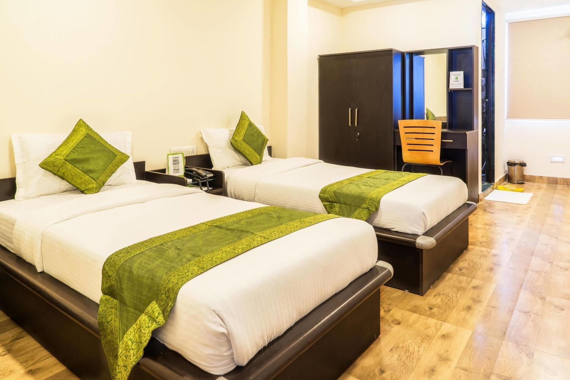 Hotel Rajdeep Inn Ahmedabad Ngoại thất bức ảnh